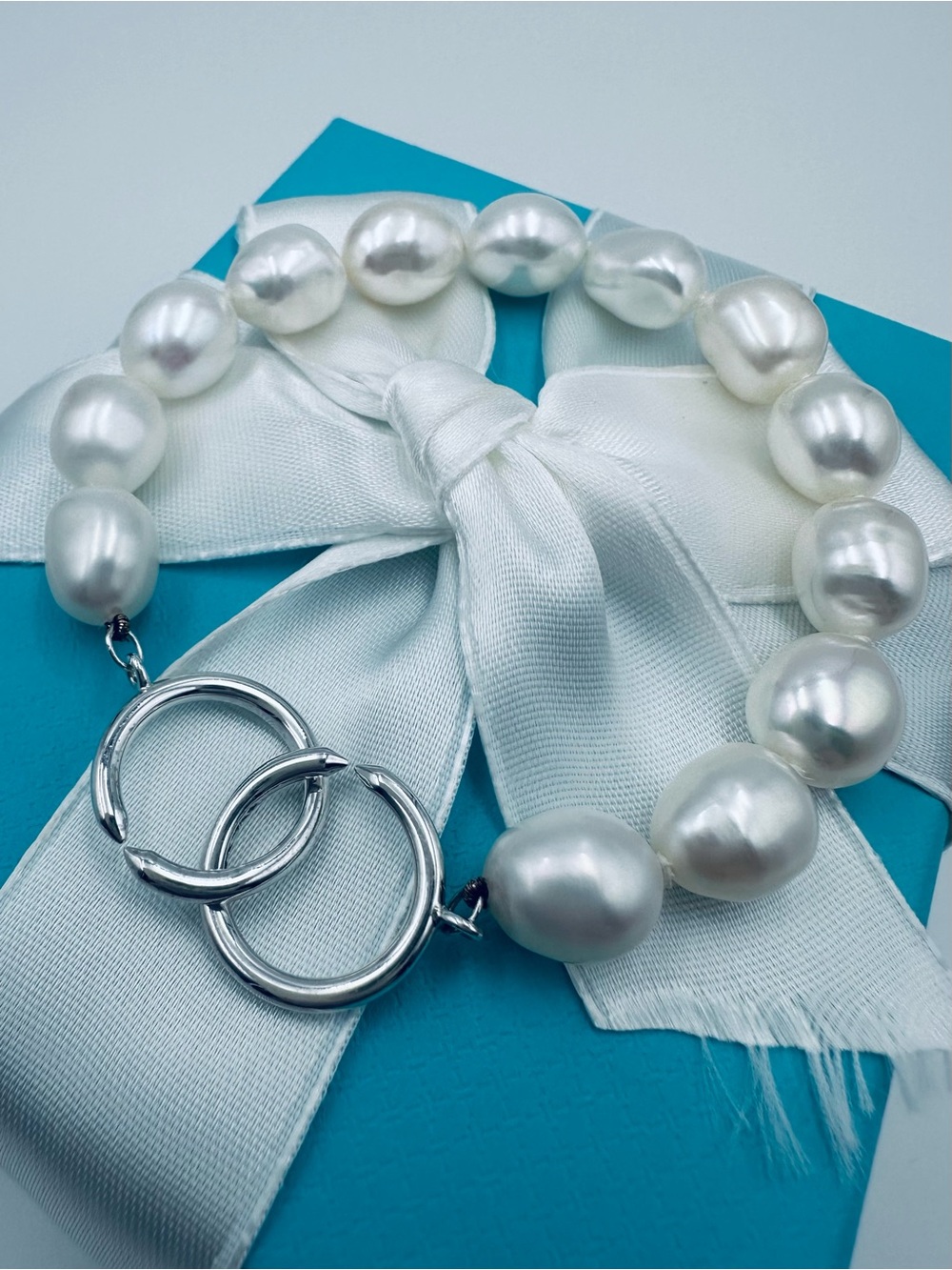 Vintage Tiffany & Co. Paloma Picasso Baroque Pearl Bracelet Silver New Packaging